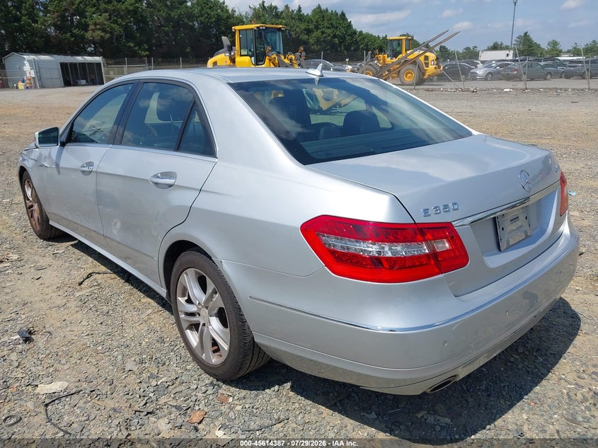 Vin: wddhf8hb6aa214949, lot: 46112837, mercedes-benz e 350 4matic 20103