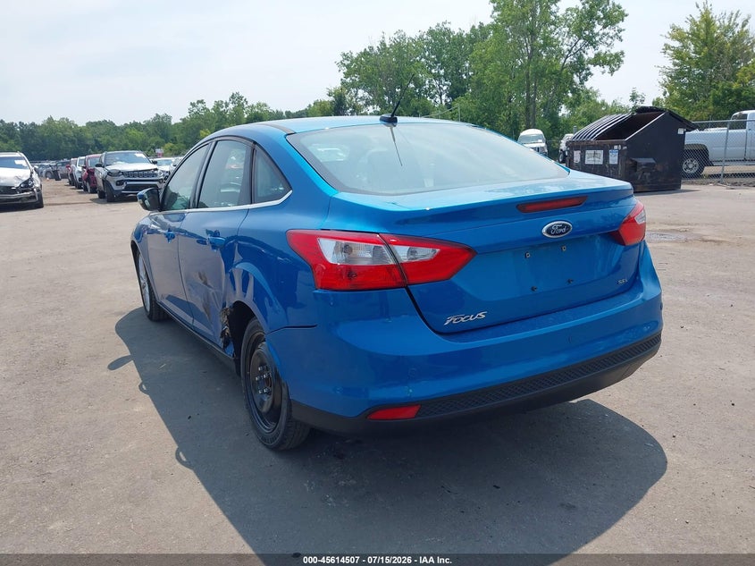 Vin: 1fahp3h22cl242433, lot: 46112957, ford focus sel 20123