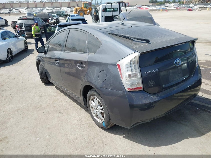 2011 TOYOTA PRIUS auction photo 3