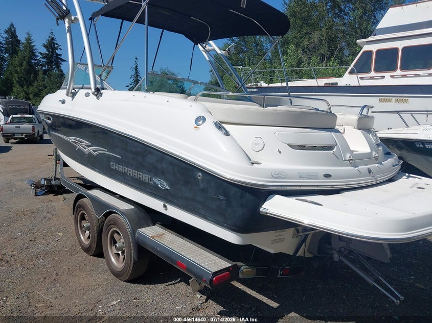 2008 CHAPARRAL 246 SSI auction photo 3