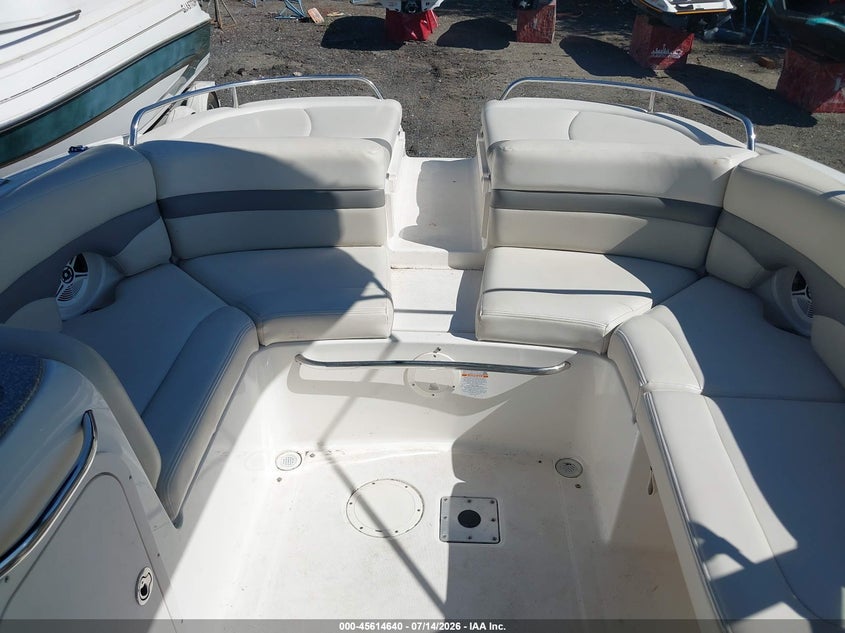2008 CHAPARRAL 246 SSI auction photo 8