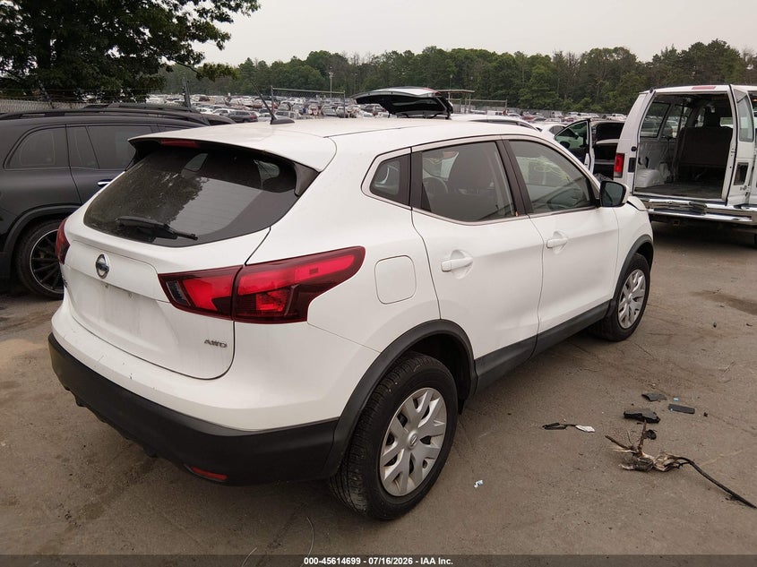 2018 NISSAN ROGUE SPORT auction photo 4
