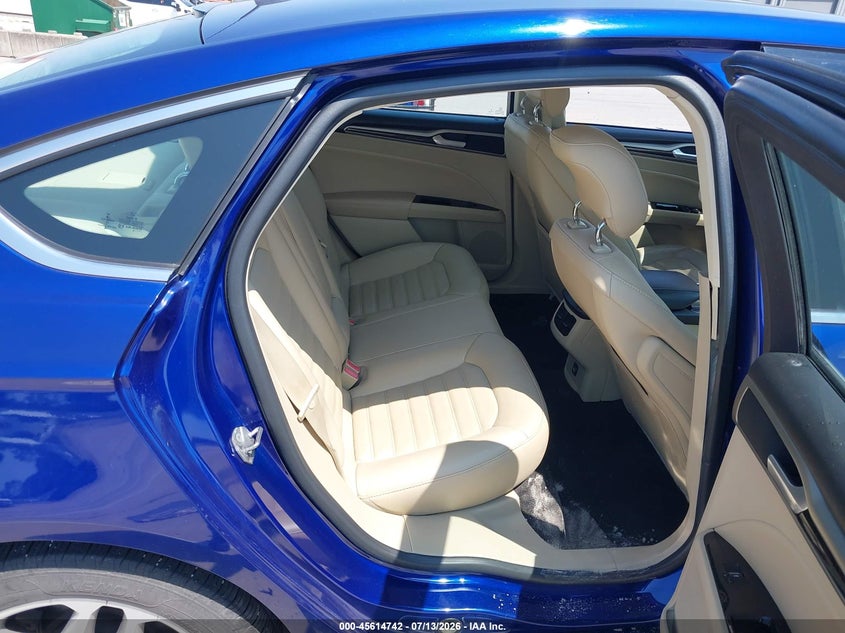 2015 FORD FUSION auction photo 8