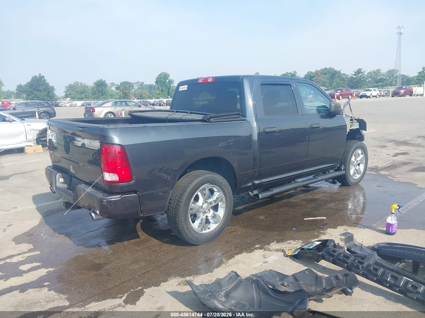 Vin: 3c6rr7ktxhg646285, lot: 46113194, ram 1500 express  4x4 5'7 box 20174