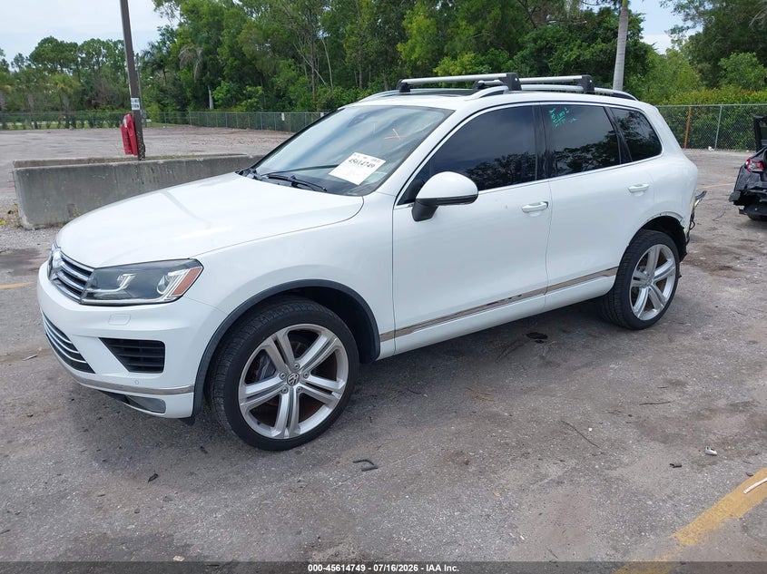 Vin: wvgep9bpxgd004877, lot: 46113199, volkswagen touareg tdi executive 20162