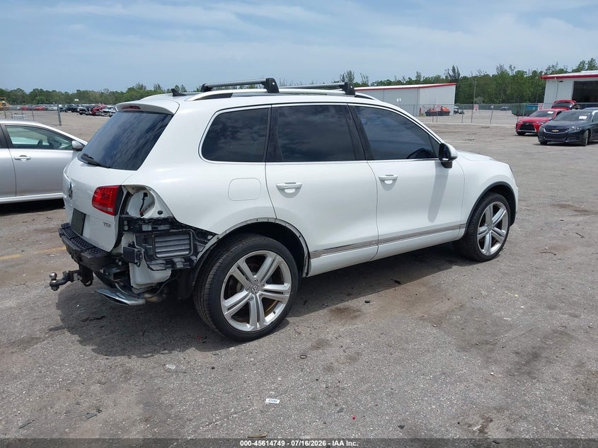Vin: wvgep9bpxgd004877, lot: 46113199, volkswagen touareg tdi executive 20164