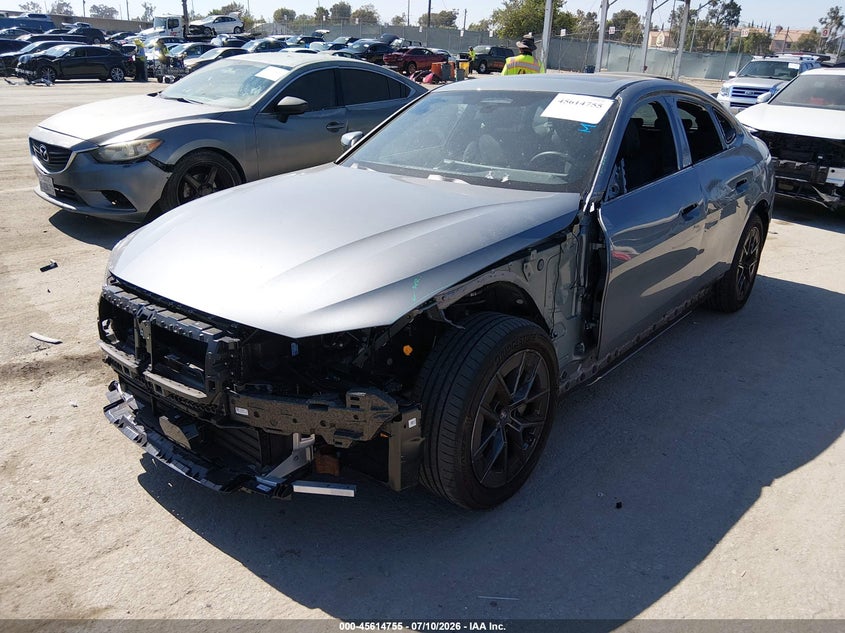 2023 BMW I4 auction photo 2
