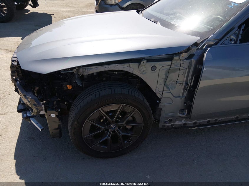 2023 BMW I4 auction photo 6