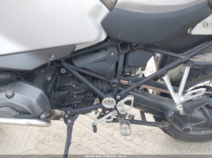 2014 BMW R1200 Gs Adventure VIN: WB10A1200EZ095241 Lot: 45614839