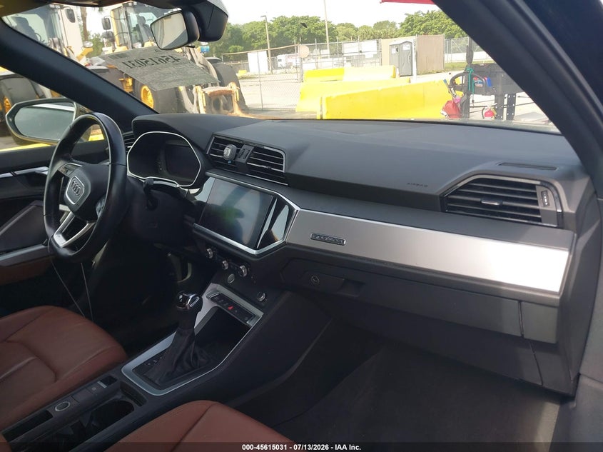 AtlanticExpress - Audi Q3