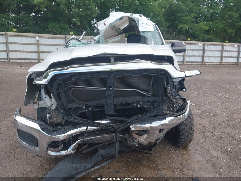 2019 Ram 2500 Tradesman 4X4 8' Box VIN: 3C6UR5HJ2KG721329 Lot: 45615069