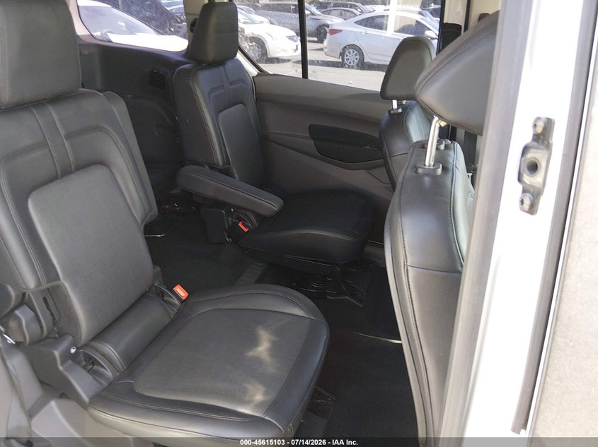 AtlanticExpress - Ford Transit Connect