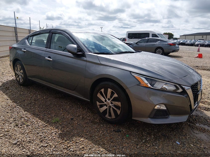 2020 Nissan Altima