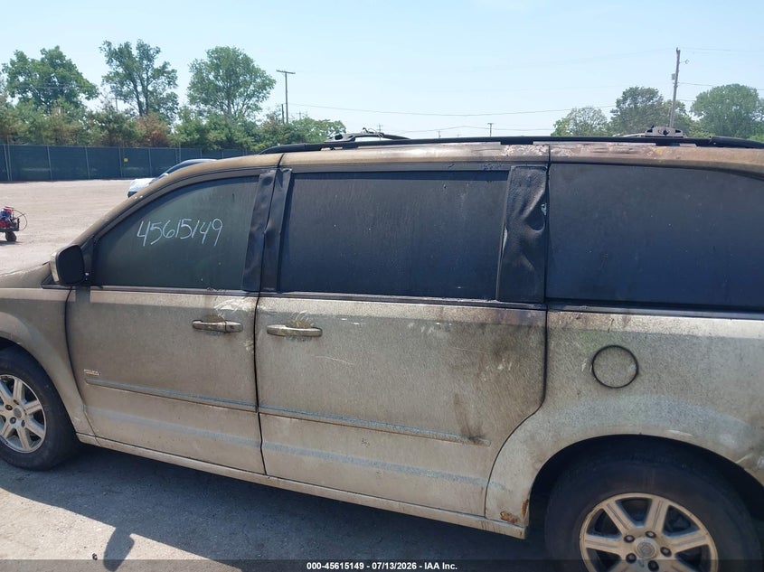 2008 Chrysler Town & Country Touring VIN: 2A8HR54P98R729704 Lot: 45615149