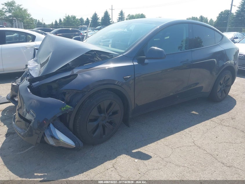 2024 Tesla Model Y, Удар спереди, IAAI, VIN 7SAYGDEE4RF128284 — фото 2