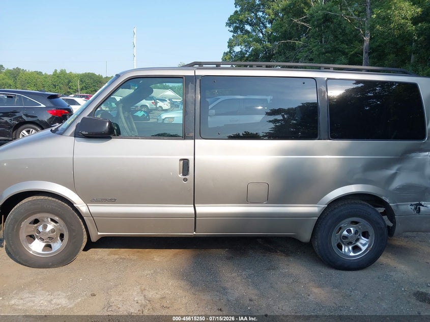 2001 Chevrolet Astro Ls VIN: 1GNDM19W81B152320 Lot: 45615250