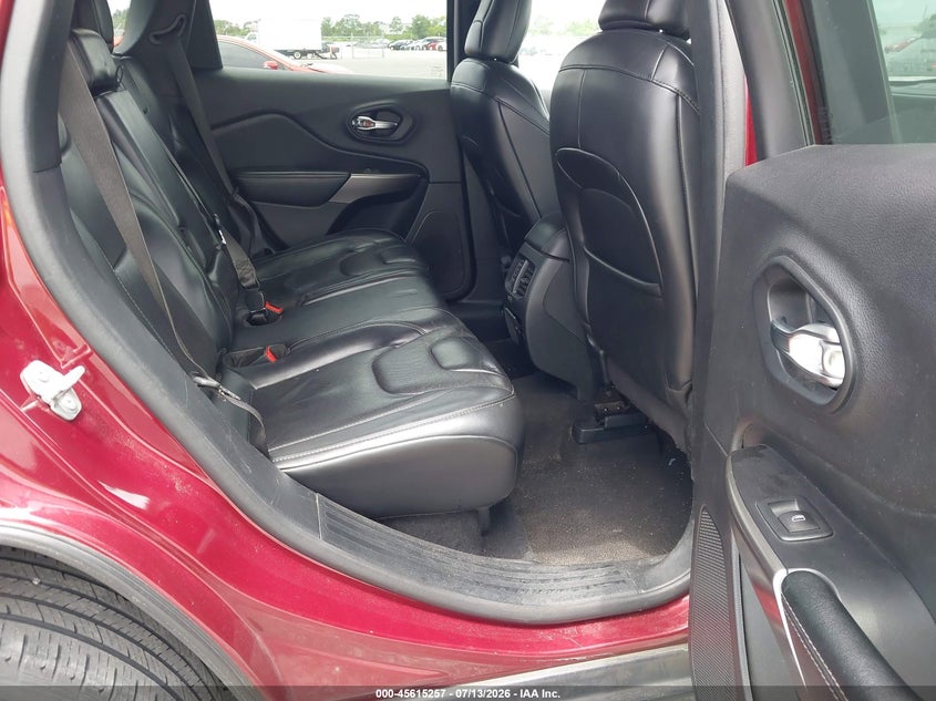 2020 JEEP CHEROKEE auction photo 8