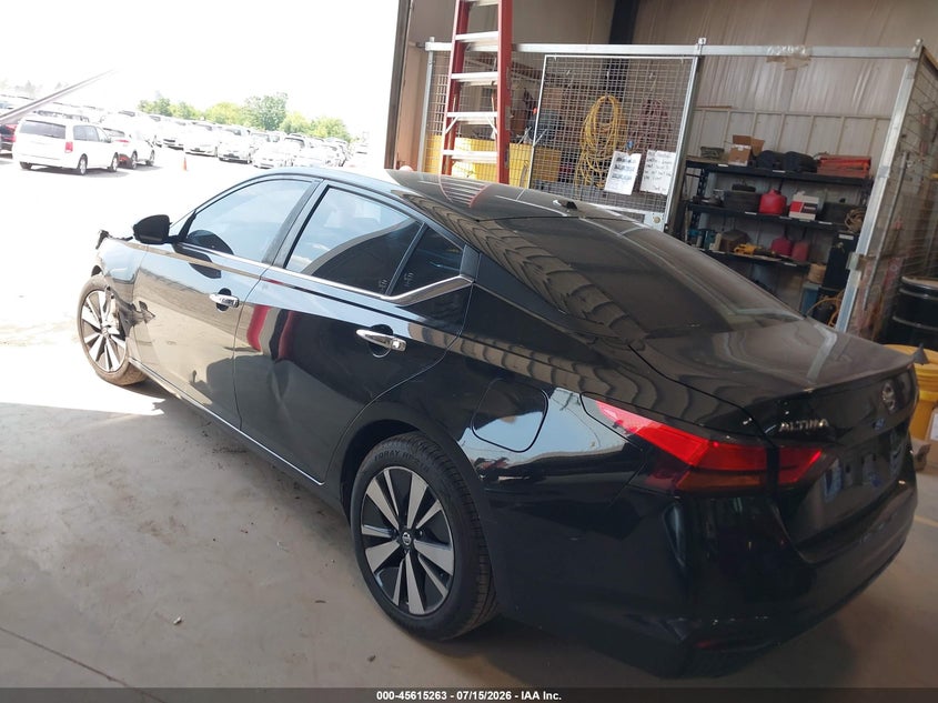 2021 NISSAN ALTIMA auction photo 3