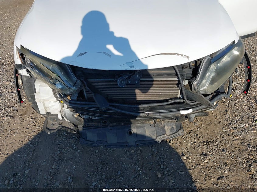 2014 NISSAN ROGUE auction photo 6