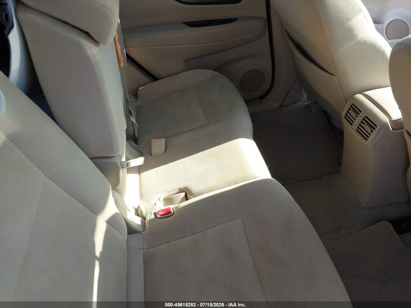 2014 NISSAN ROGUE auction photo 8
