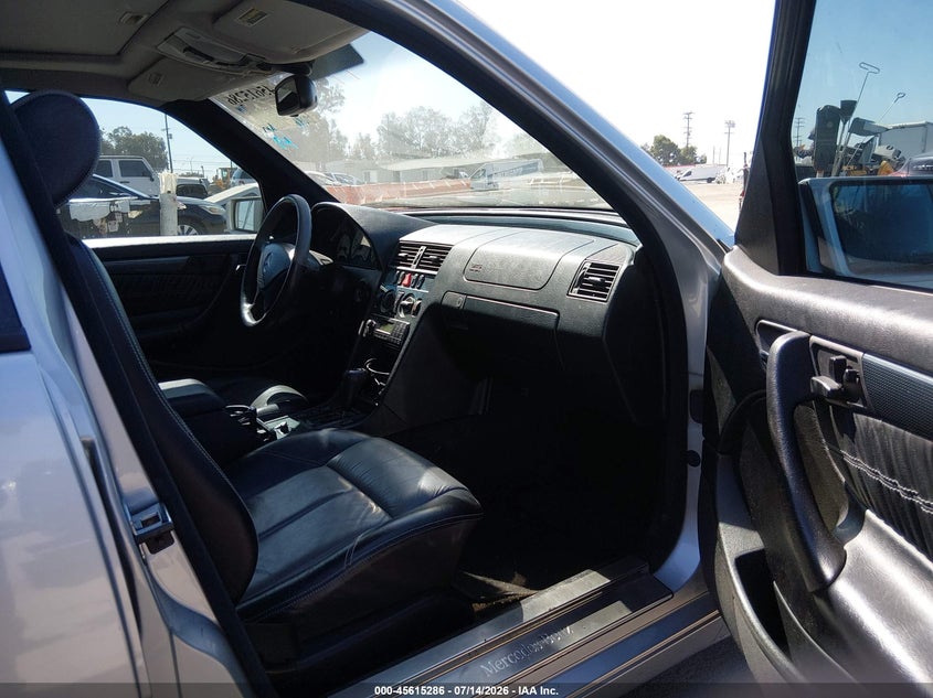 AtlanticExpress - Mercedes-Benz C-Class