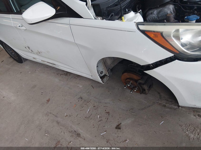 2015 Hyundai Accent Gls VIN: KMHCT4AE0FU880216 Lot: 45615288