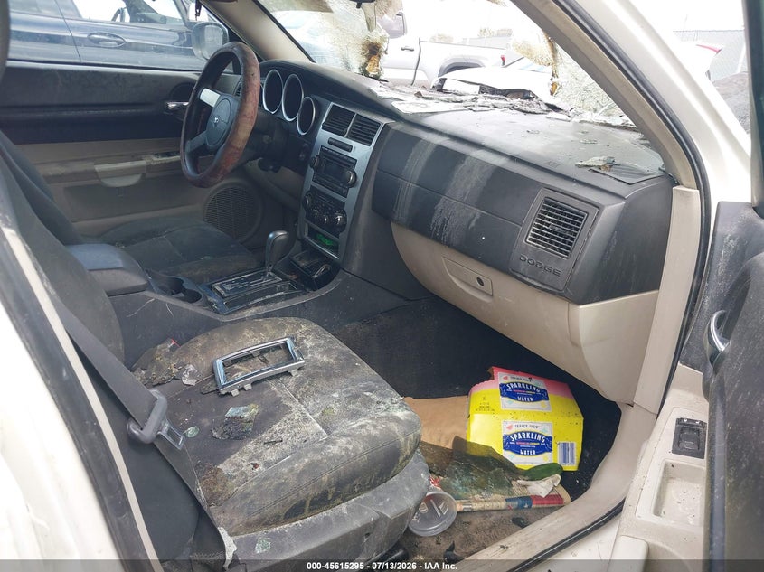 2007 DODGE MAGNUM auction photo 5