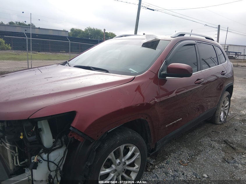 2019 JEEP CHEROKEE auction photo 2