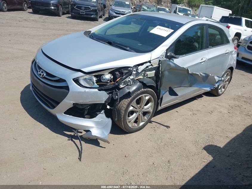 2014 HYUNDAI ELANTRA GT auction photo 2