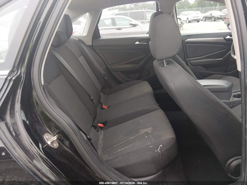 2019 VOLKSWAGEN JETTA auction photo 8
