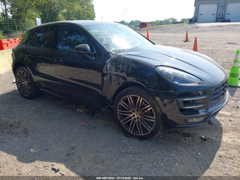 2015 PORSCHE MACAN auction photo 1