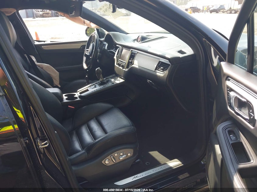 2015 PORSCHE MACAN auction photo 5