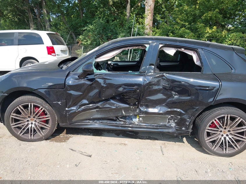2015 PORSCHE MACAN auction photo 6