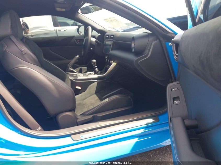2023 TOYOTA GR86 auction photo 5