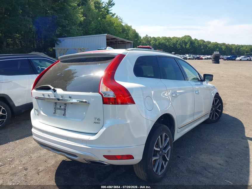 2017 VOLVO XC60 auction photo 4