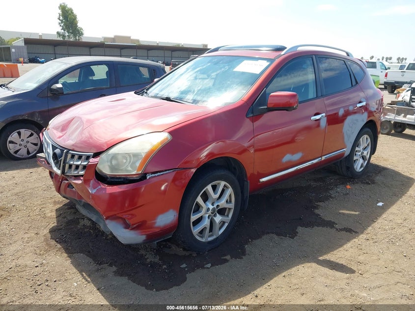 2013 NISSAN ROGUE auction photo 2