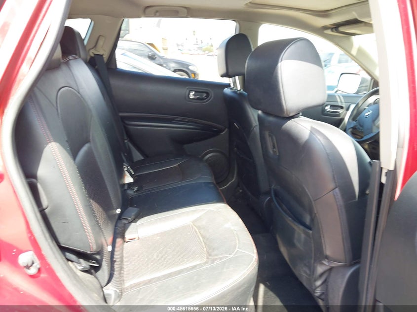 2013 NISSAN ROGUE auction photo 8