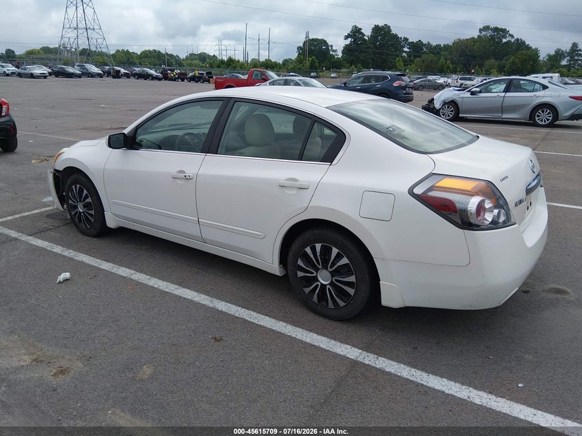 2010 NISSAN ALTIMA auction photo 3