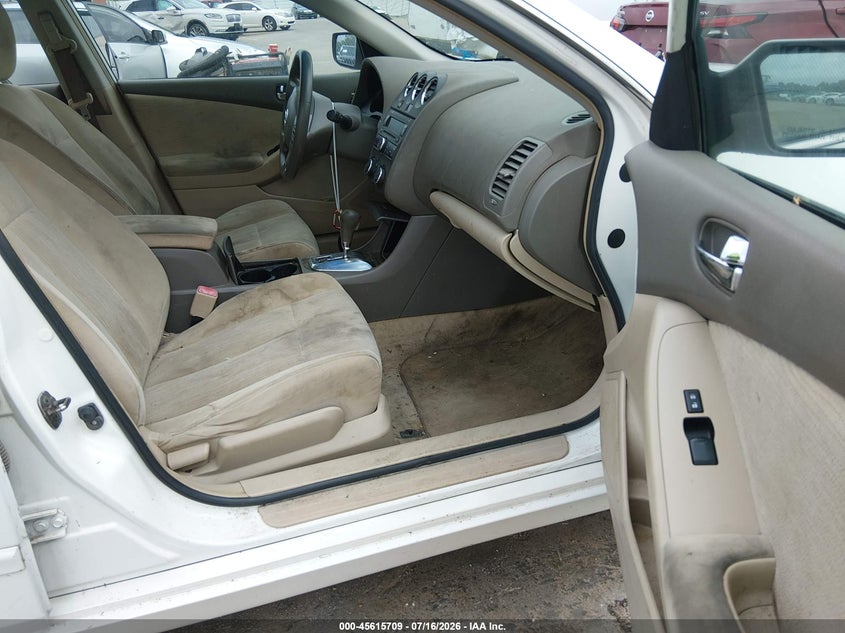 2010 NISSAN ALTIMA auction photo 5