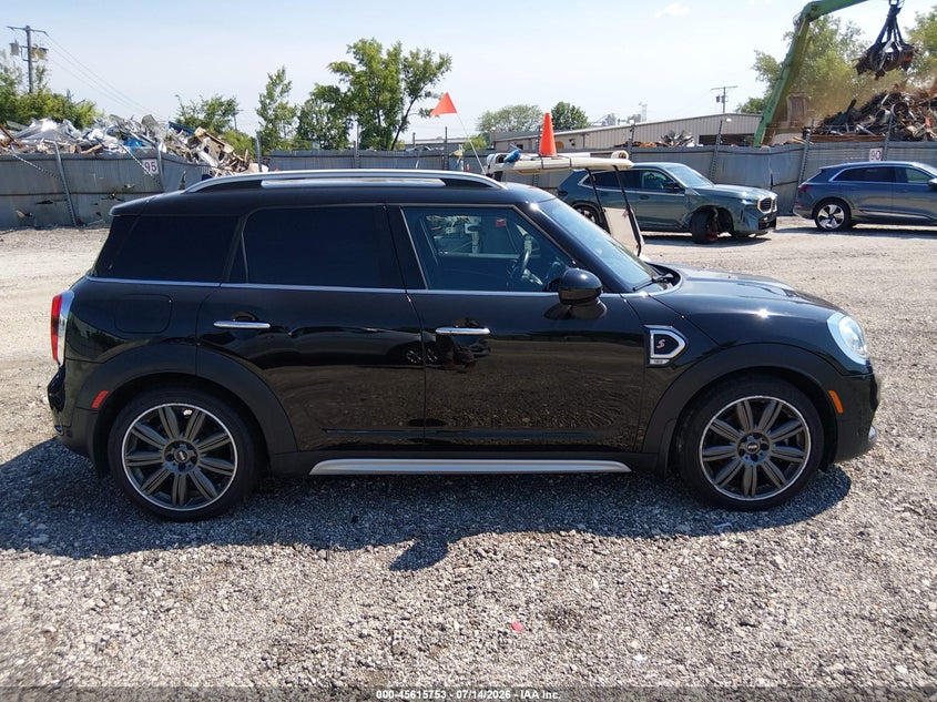 2017 Mini Countryman Cooper S VIN: WMZYT3C37H3D98144 Lot: 45615753