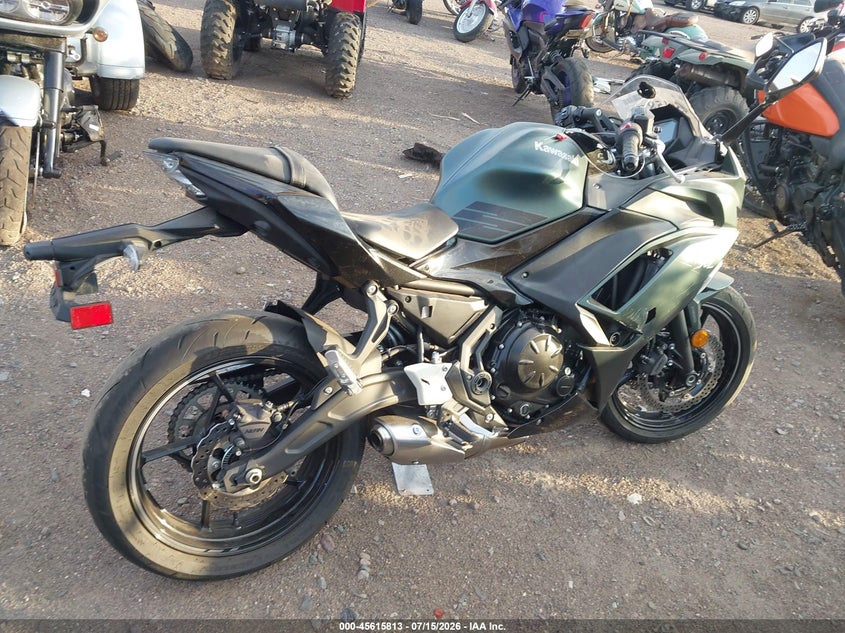 2025 Kawasaki Ex650 P VIN: ML5EXEP15SDAF5853 Lot: 45615813