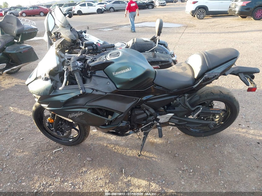 2025 Kawasaki Ex650 P VIN: ML5EXEP15SDAF5853 Lot: 45615813