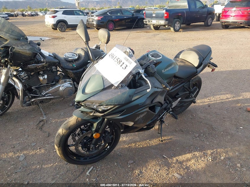2025 Kawasaki Ex650 P VIN: ML5EXEP15SDAF5853 Lot: 45615813