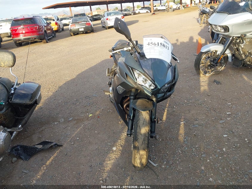 2025 Kawasaki Ex650 P VIN: ML5EXEP15SDAF5853 Lot: 45615813