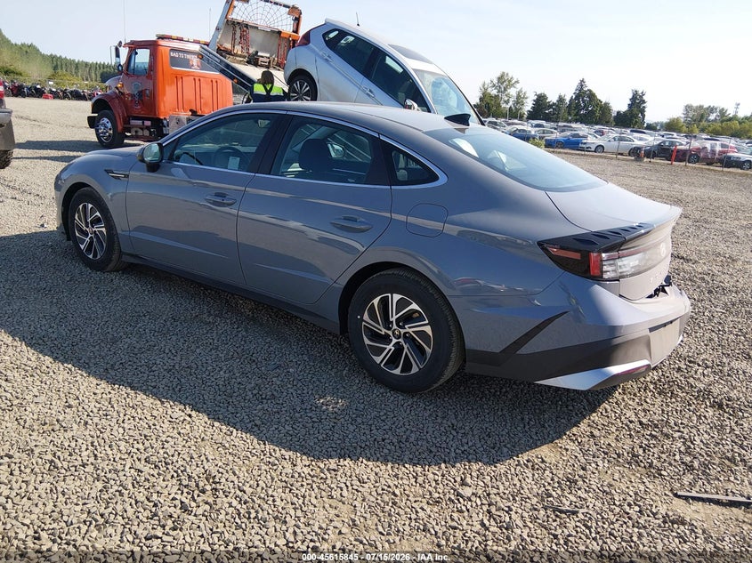 AtlanticExpress - Hyundai Sonata Hybrid