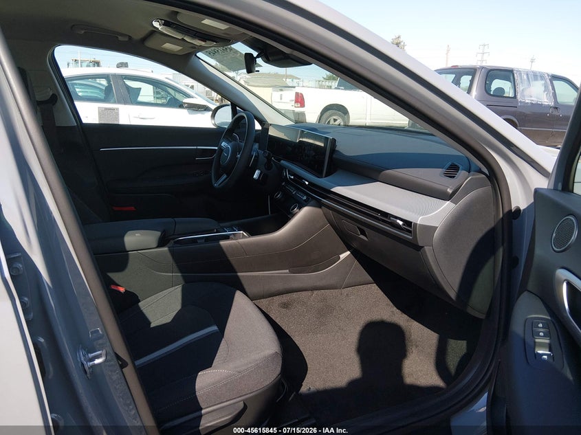 AtlanticExpress - Hyundai Sonata Hybrid