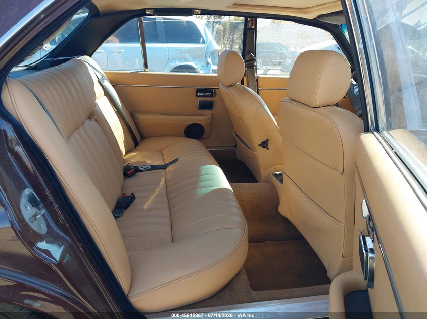 1984 Jaguar Xj6 VIN: SAJAV1342EC389788 Lot: 45615867