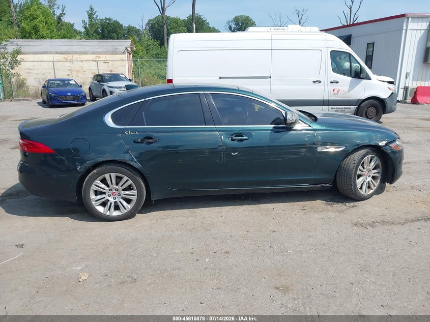 2016 Jaguar Xf 35T Premium VIN: SAJBD4BV1GCY20675 Lot: 45615878