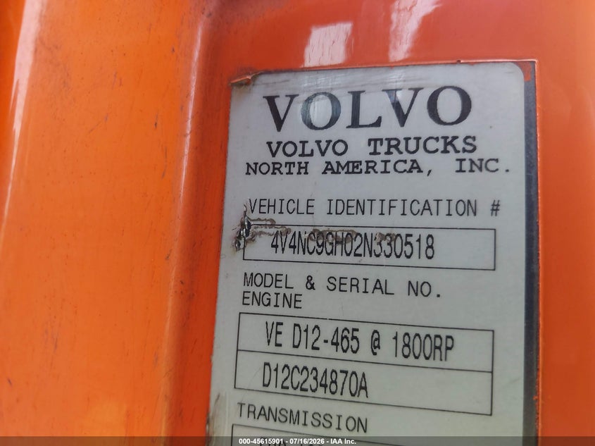 2002 VOLVO VN auction photo 8