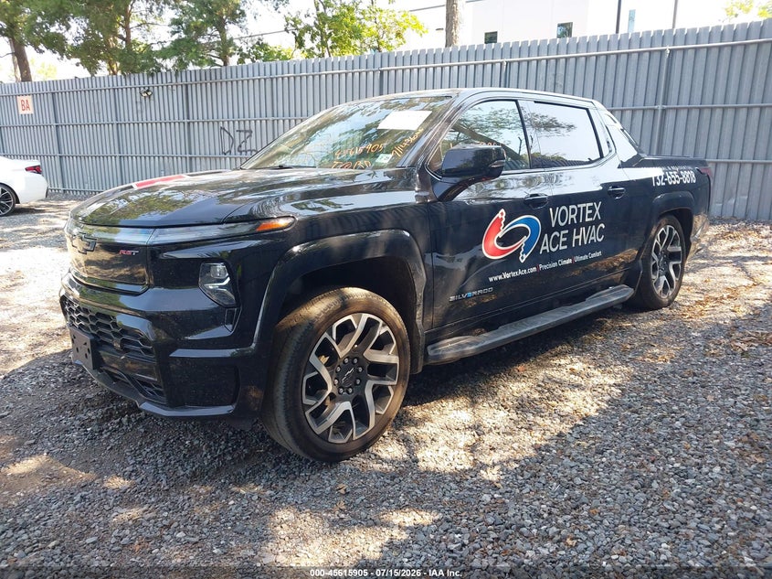 2024 Chevrolet Silverado, Right Side, IAAI, VIN 1GC40ZEL8RU300724 — photo 2